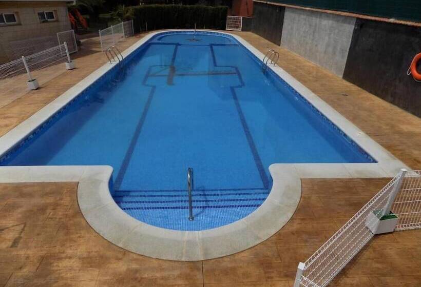 فندق فئة نجمة واحدة Cuatro Caminos