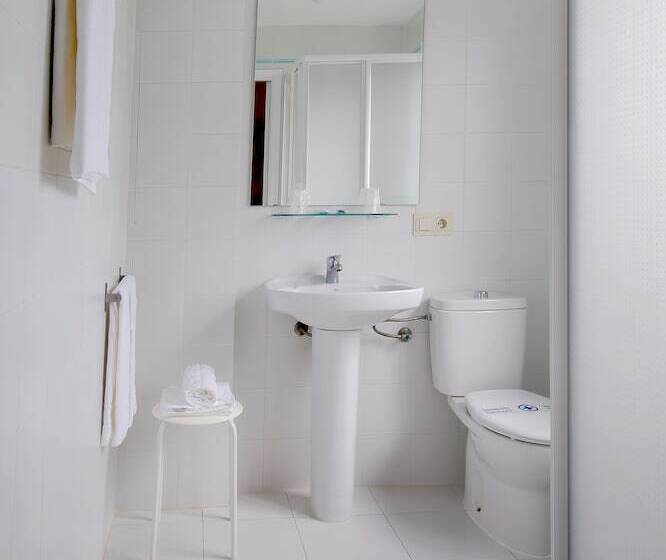 فندق فئة نجمة واحدة Lantana Garden