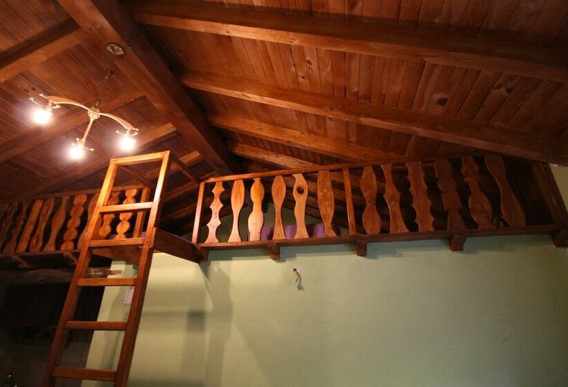 ホテル Cabañas Bungalow Albergue Camping Valle Do Seo