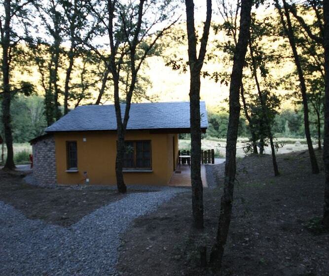 ホテル Cabañas Bungalow Albergue Camping Valle Do Seo
