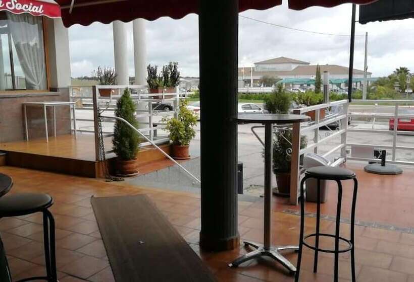 فندق Las Glorias