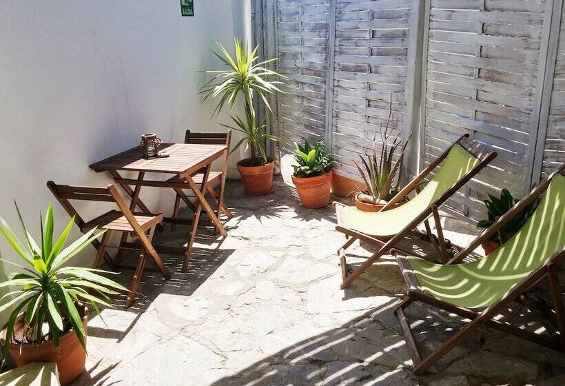 بنسيون Bungalows Castillejos   Adults Only