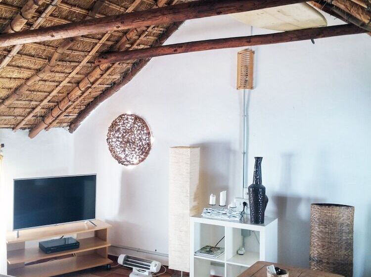 بنسيون Bungalows Castillejos   Adults Only