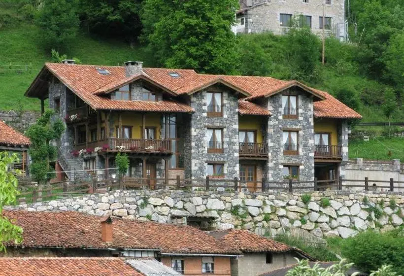 Majatalo La Posada De Cucayo