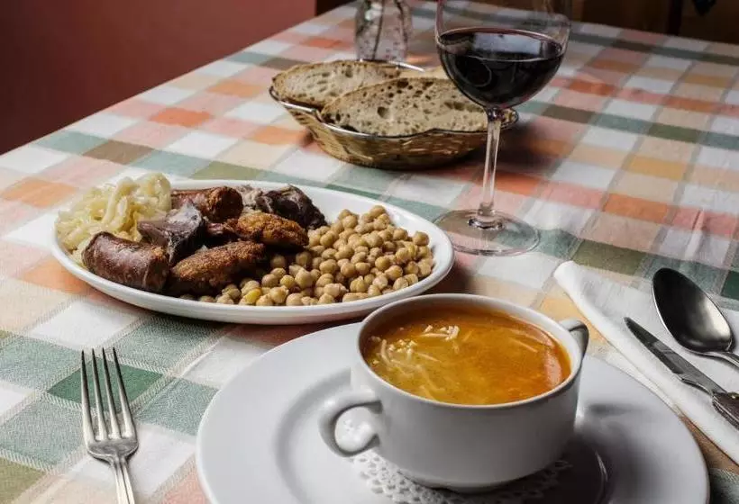 Majatalo La Posada De Cucayo