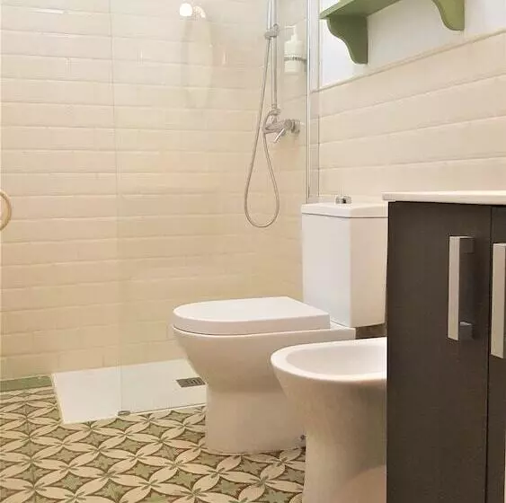 ペンション Los Canaritos