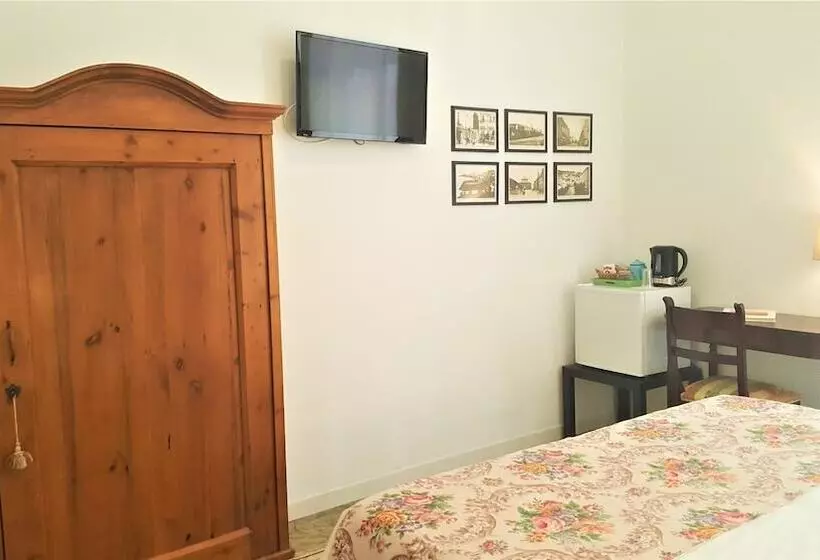 ペンション Los Canaritos