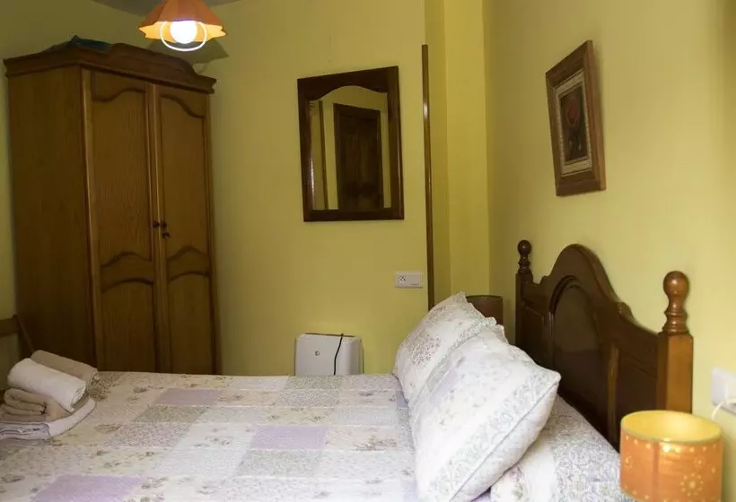 Apartamentos La Regoria