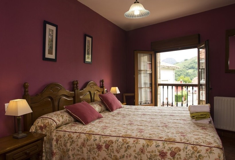 Apartamentos La Regoria