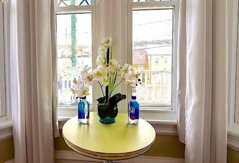 Captain Sawyer S Bed & Breakfast