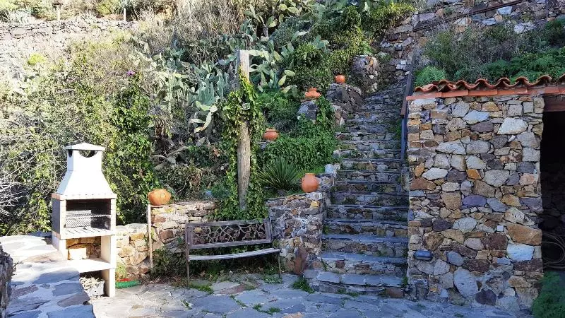 Casa Rural   Ländliches Haus, Pepita La De Las Flores