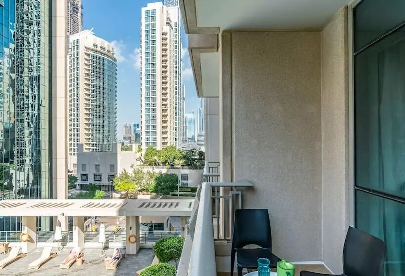 Dream Inn Dubai  Boulevard Central