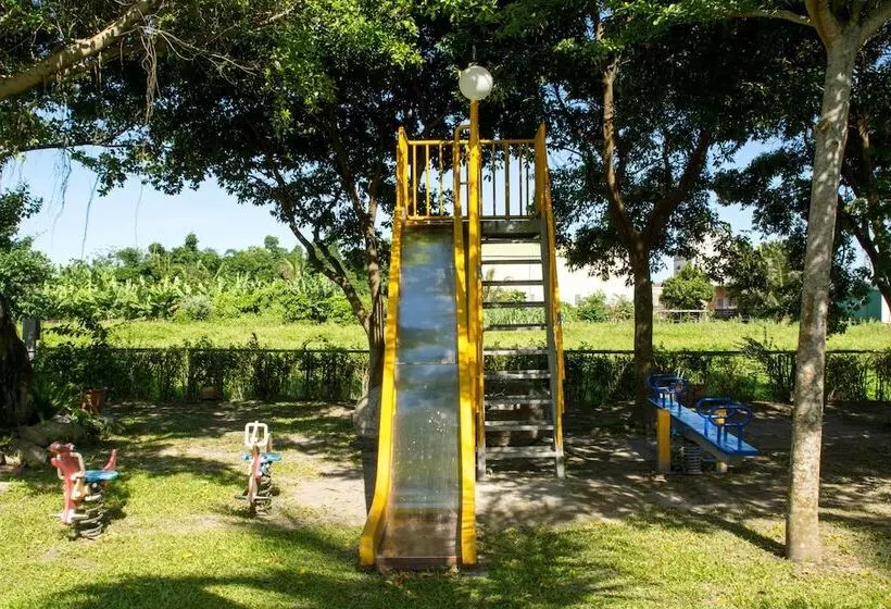 Guan's Garden Bed & Breakfast