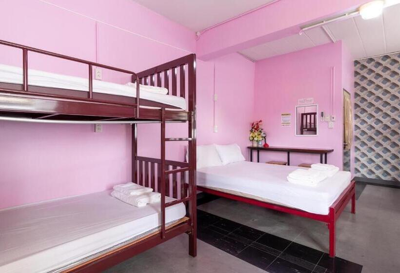 Hatyai Dee Hostel