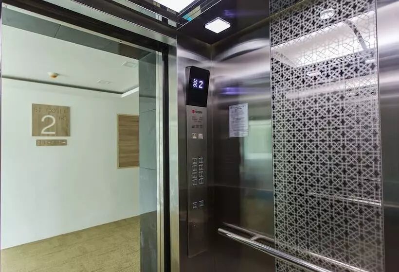 ホテル B2 Ubon Premier