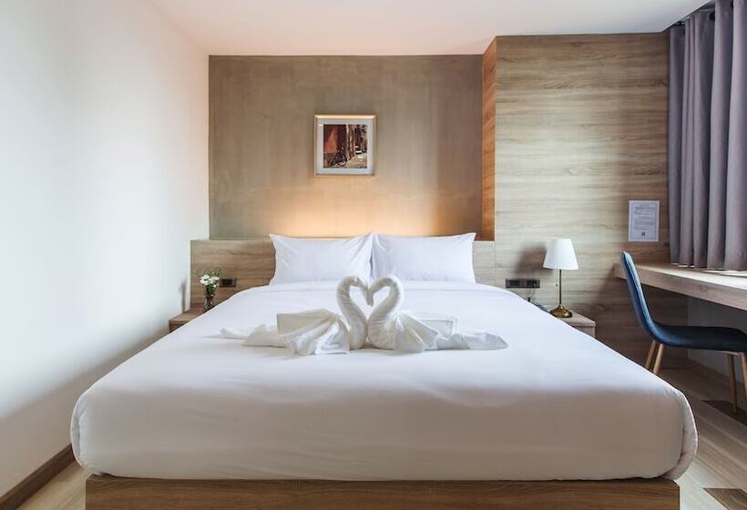 فندق B2 Ubon Premier