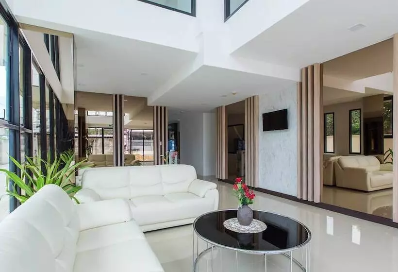 ホテル B2 Ubon Premier