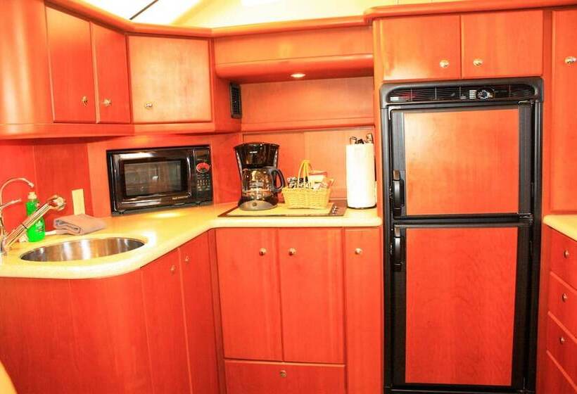 ホテル Dockside Boat & Bed Long Beach