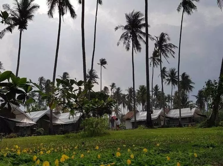 Hotelli Naivacha Tent Koh Mak