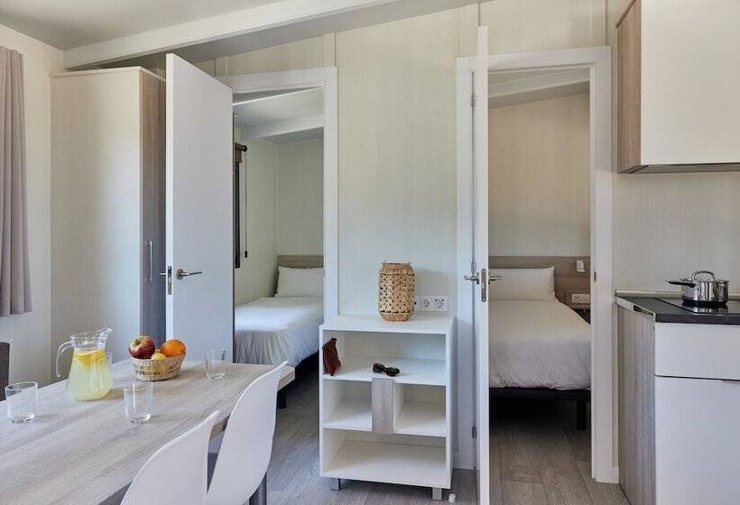 هتل Taiga Delta De L Ebre