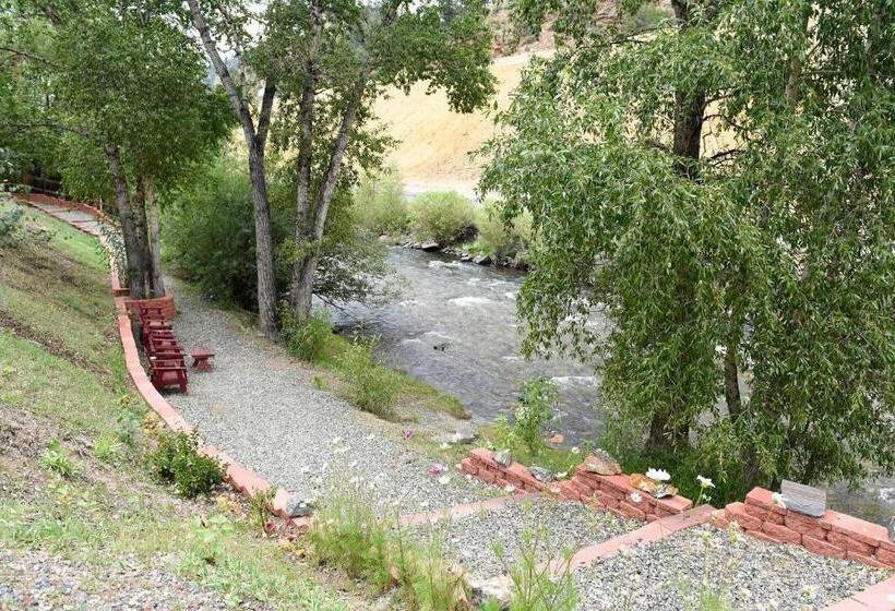 מוטל Argo Inn And Suites