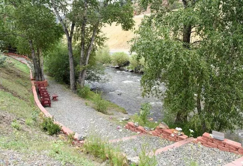 Motelli Argo Inn And Suites