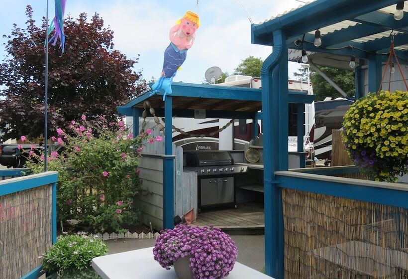 מוטל Mermaid Inn