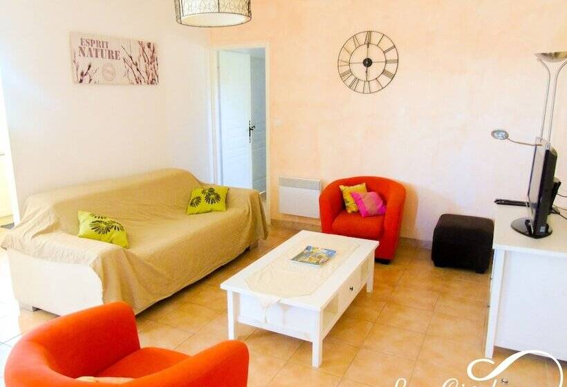 ペンション Lou Cigalou