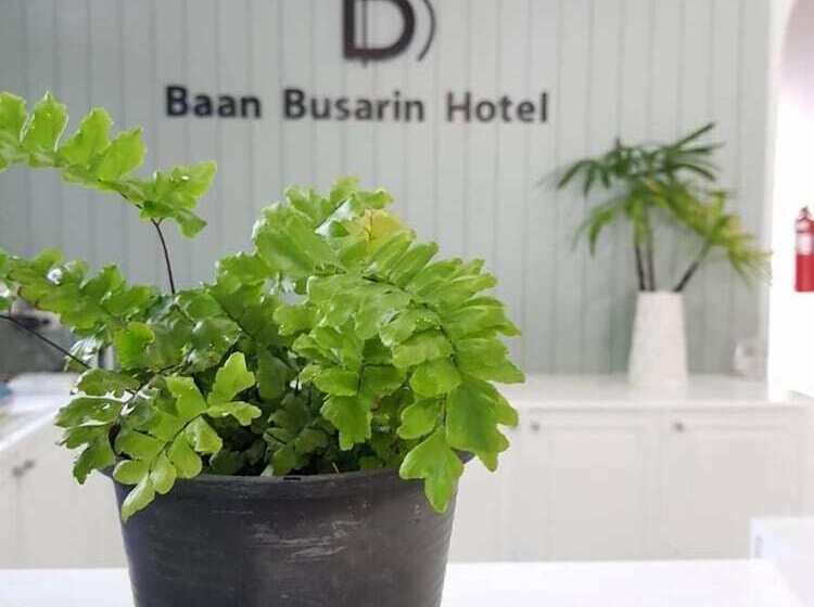 Hotel Baan Busarin