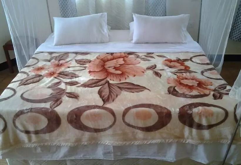 ホテル Flamingo Safari Lodge