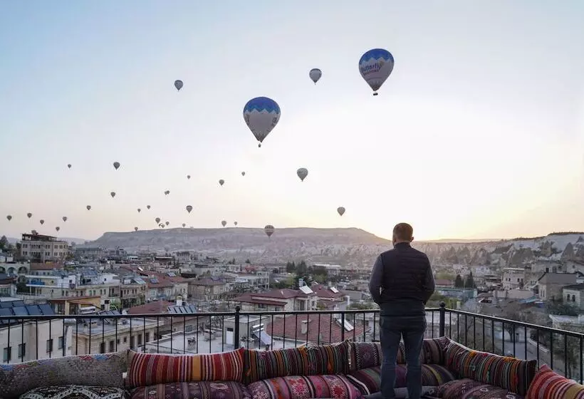 ホテル Avlu Cave House