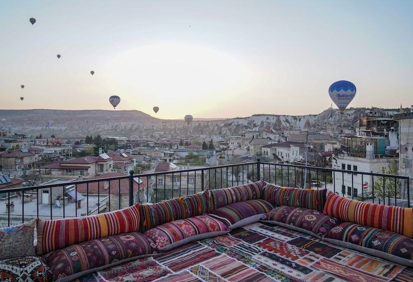 ホテル Avlu Cave House