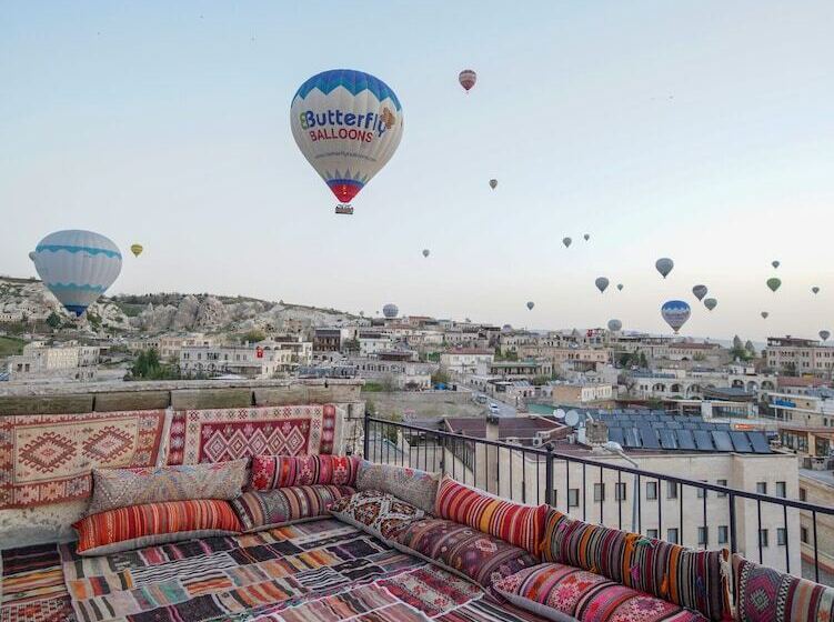 ホテル Avlu Cave House