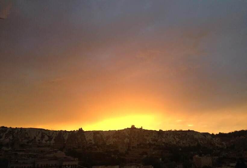 ホテル Avlu Cave House