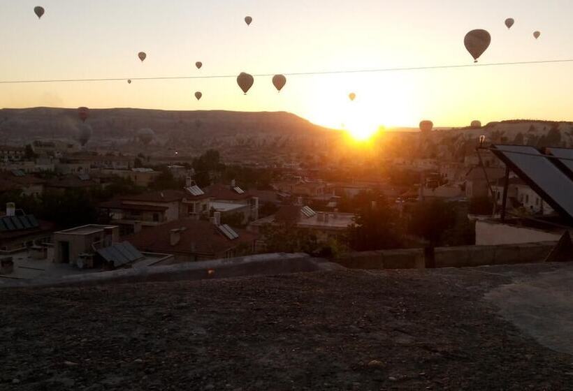 ホテル Avlu Cave House