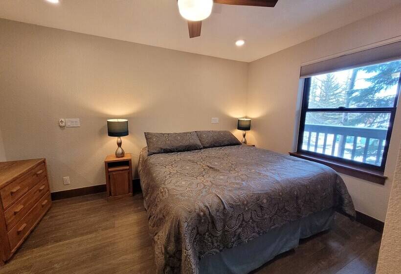 Mountainside Condominiums By Crmr