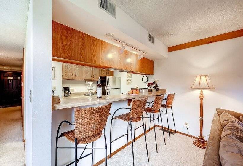 Mountainside Condominiums By Crmr