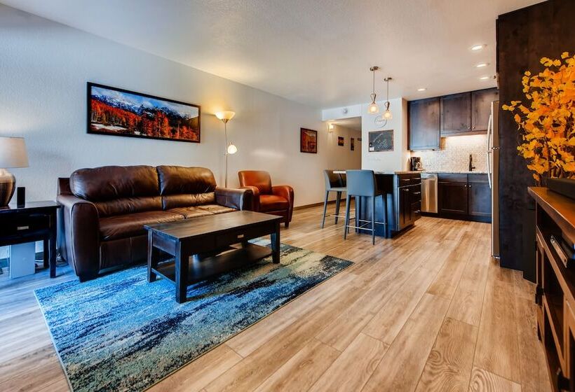 Mountainside Condominiums By Crmr