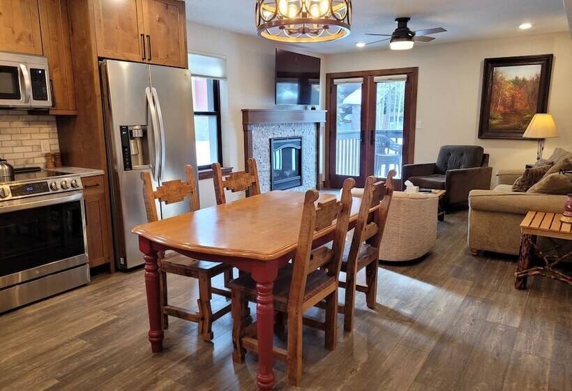 Mountainside Condominiums By Crmr