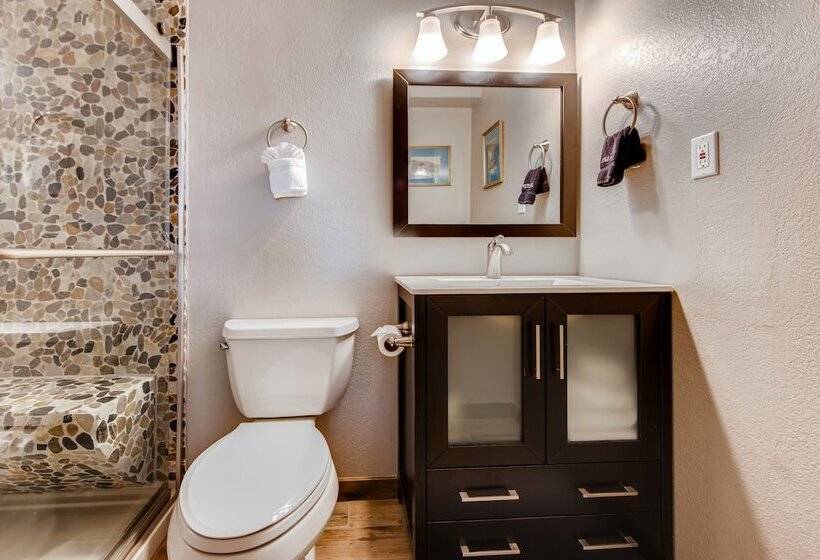 Mountainside Condominiums By Crmr