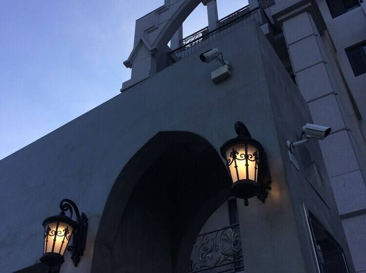 پانسیون Angel Wings Inn