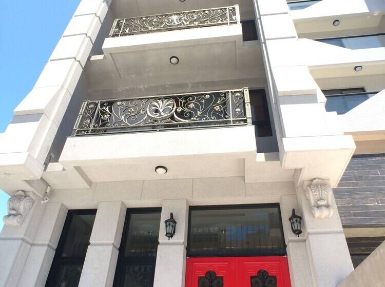 پانسیون Angel Wings Inn