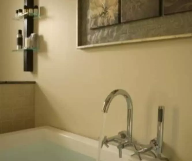 The Croff House Bed & Breakfast