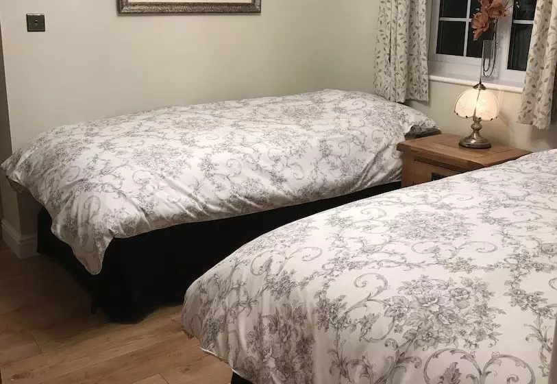 The Lodge Bed And Breakfast