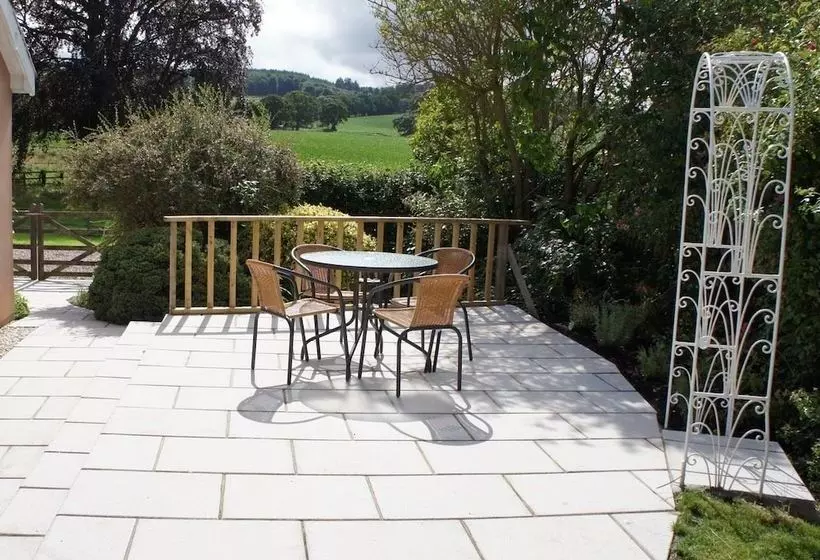 The Lodge Bed And Breakfast