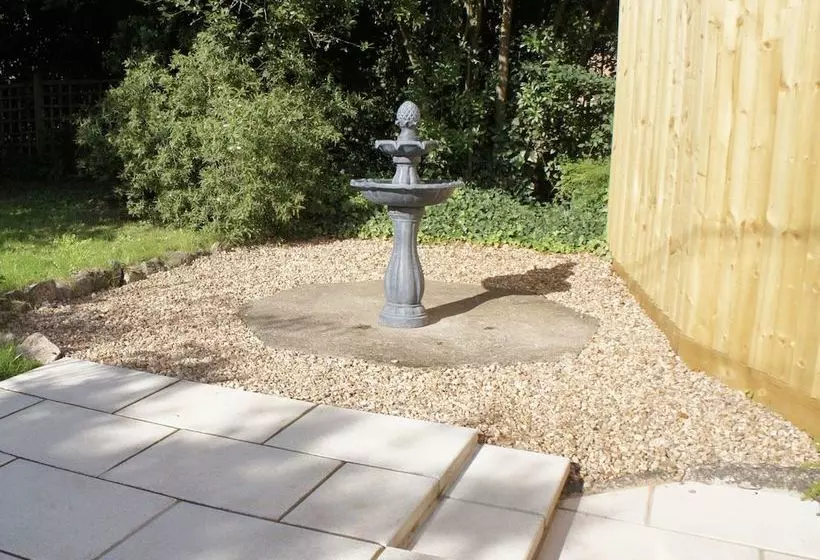 The Lodge Bed And Breakfast