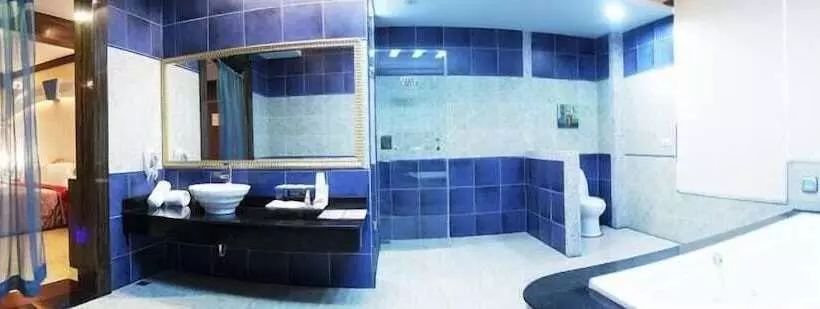 Wei Feng Exquisite Motel Pintung Branch