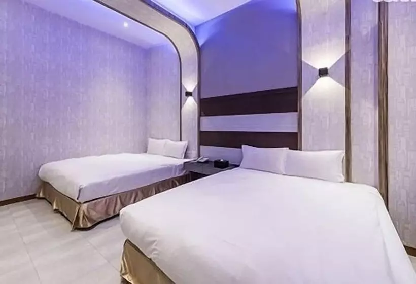 Wei Feng Exquisite Motel Pintung Branch