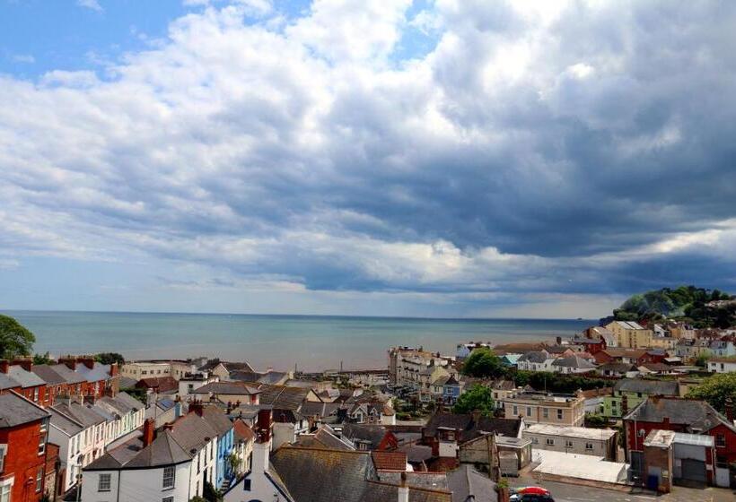 مبيت وإفطار Lammas Park House