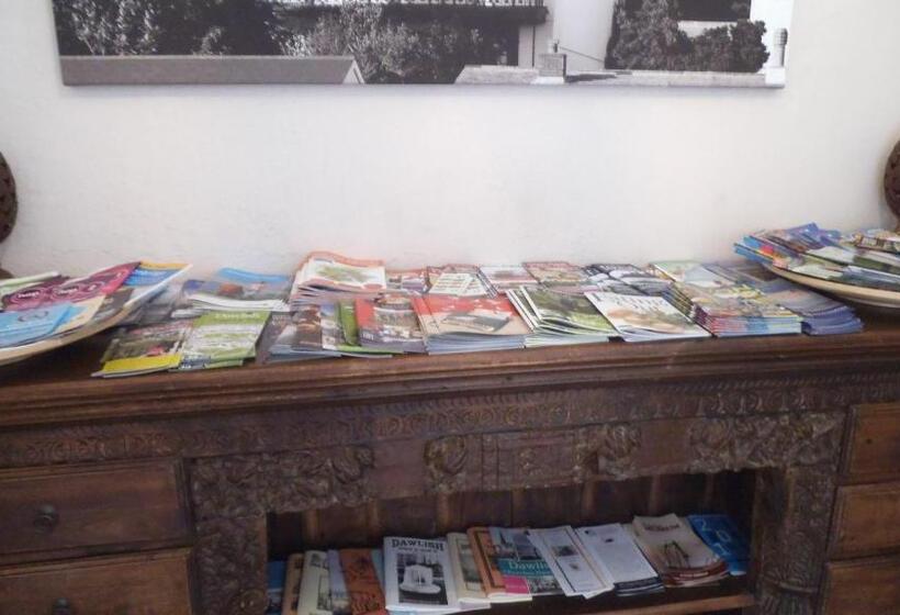 مبيت وإفطار Lammas Park House